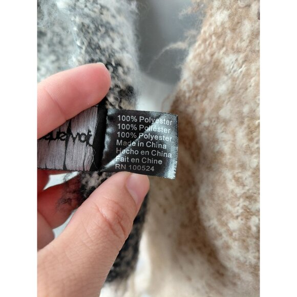 Joy Susan Womens Long Ombre Fringed Scarf - Picture 3 of 4